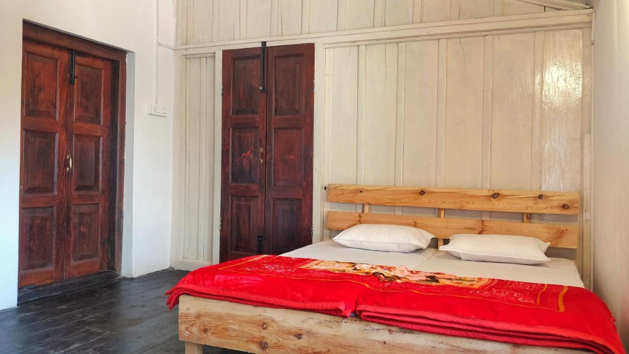Black Bear Cottage Khajjiar Exterior photo